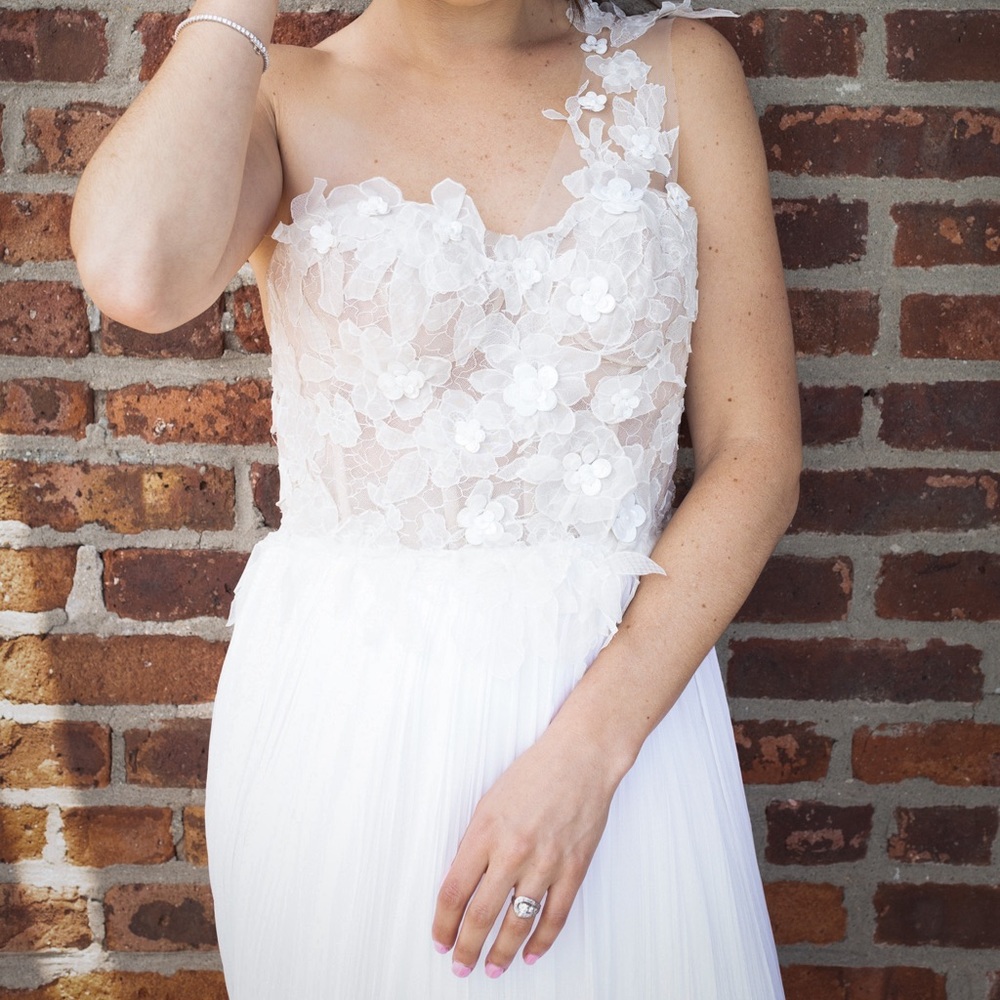 Mira zwilinger wedding dress !